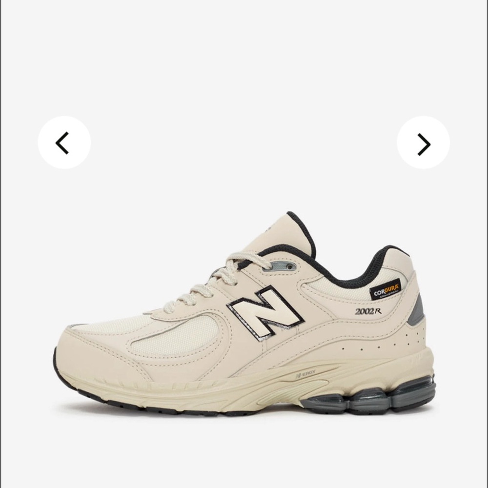 New Balance Black and Tan Athletic Shoes